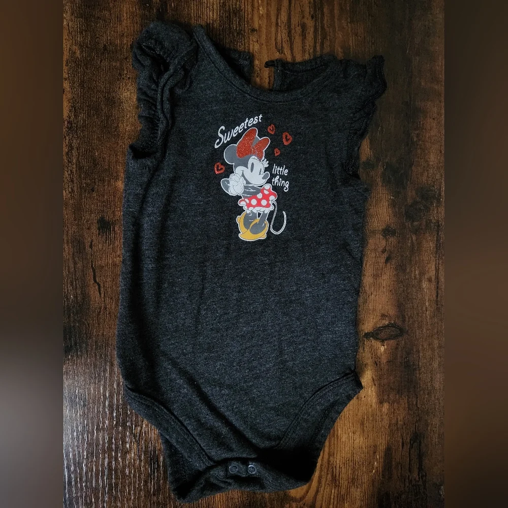 6-9M‎ Disney Baby MINNIE MOUSE onesie